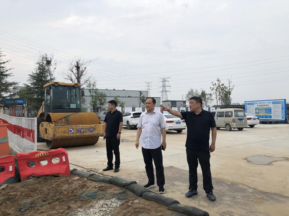mk体育在线官网-MK体育(中国)
党委委员、副总经理张岩到侯寨新镇区安置区调研项目建设工作